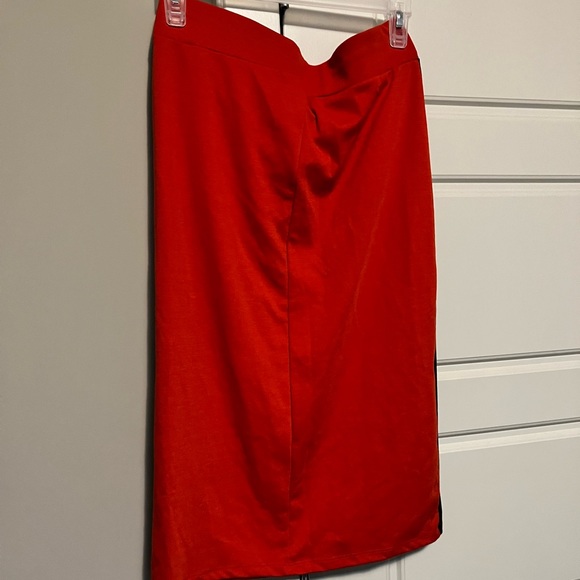 ZARA RED AND BLACK SIDE STRIP SKIRT - Picture 4 of 7